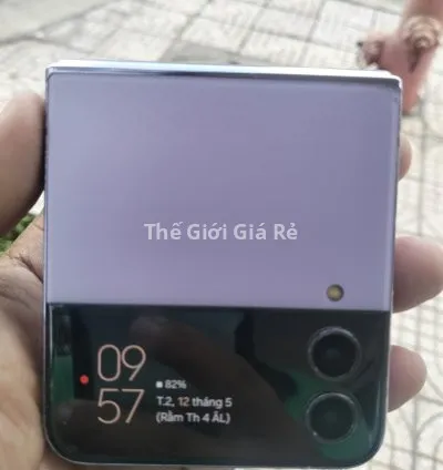 Samsung Z Flip4 8/256 Bán Xác