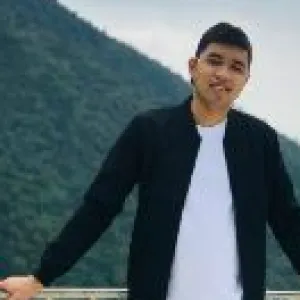  Bạch Hùng